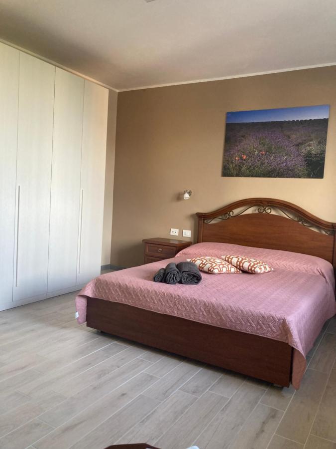 Bed and Breakfast Il Cortile Di Greta à Lu (Piedmont) Extérieur photo